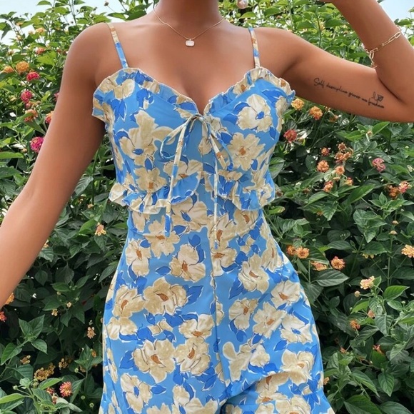 SHEIN Floral Frill Trim Knot Front Cami Romper in Blue & Yellow Size Med - Picture 13 of 13